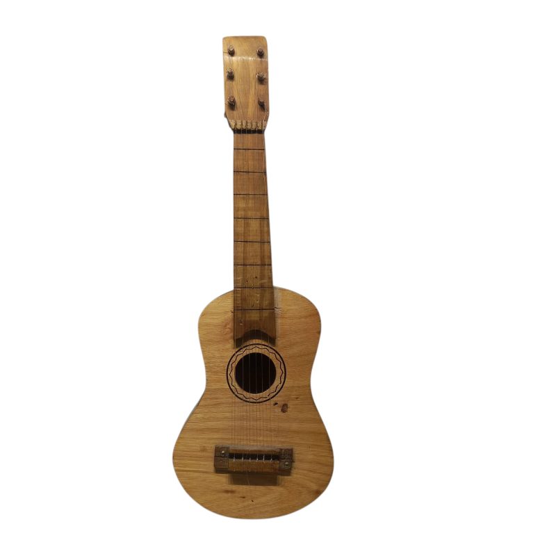 GUITARRA DE MADERA DET