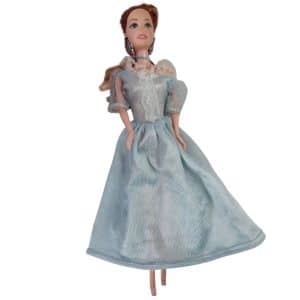MUÑECA TIPO BARBIE VESTIDO CELESTE BRILLO PLATEADO