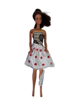 MUÑECA TIPO BARBIE VESTIDO CORAZONES