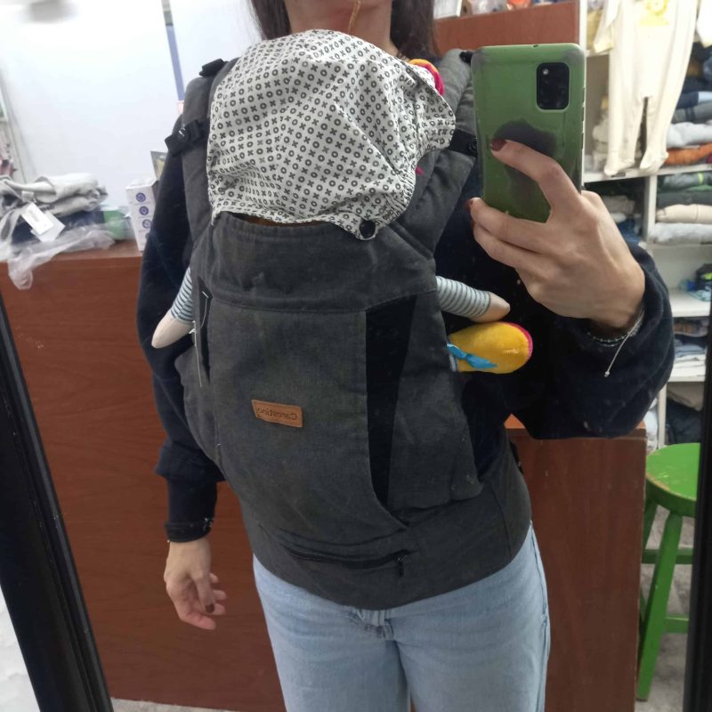 MOCHILA PORTABB GRIS OSCURO CARESTINO ERGONOMICA