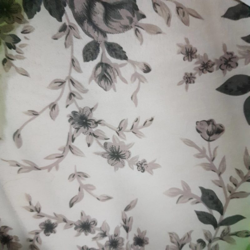 COLCHON CAMA FUNCIONAL1.37X0.78 DESEOS GRIS FLORES MANCHAS