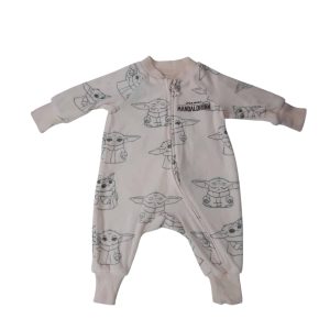PIJAMA PIEL DURAZNO CREMITA BABY YODA STAR WARS H&M T1/2M