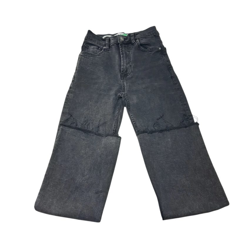 JEAN NEGRO FLECOS EN BAJOS MANGO T32