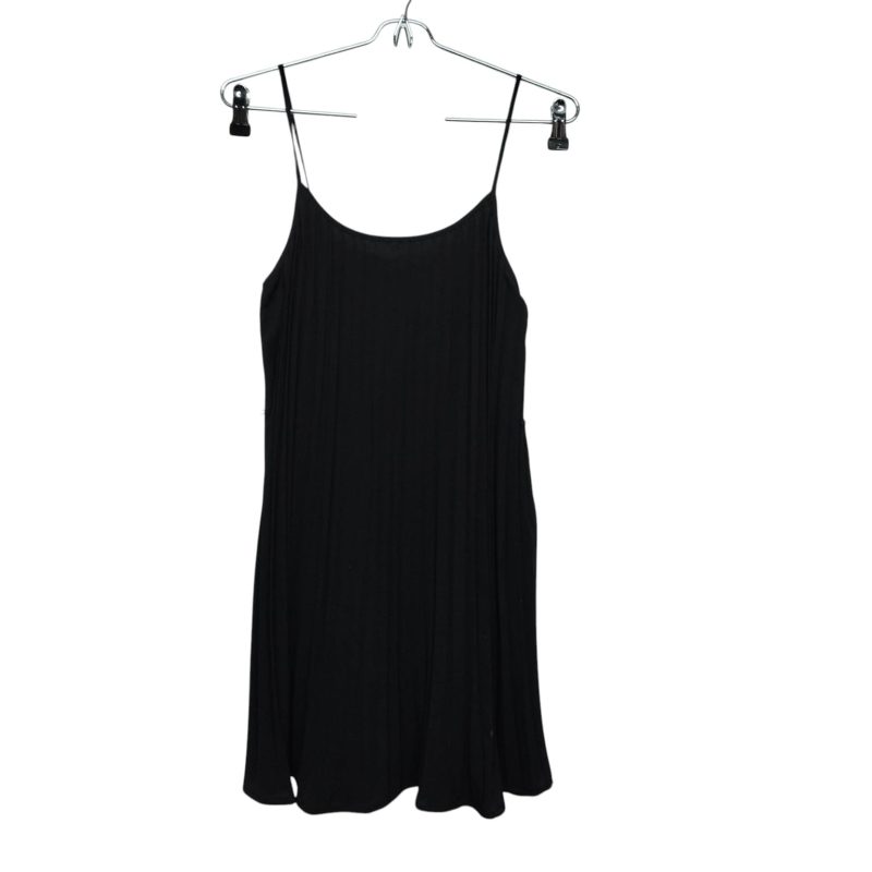 SOLERA NEGRA PLISADA H & M T XS NUEVA