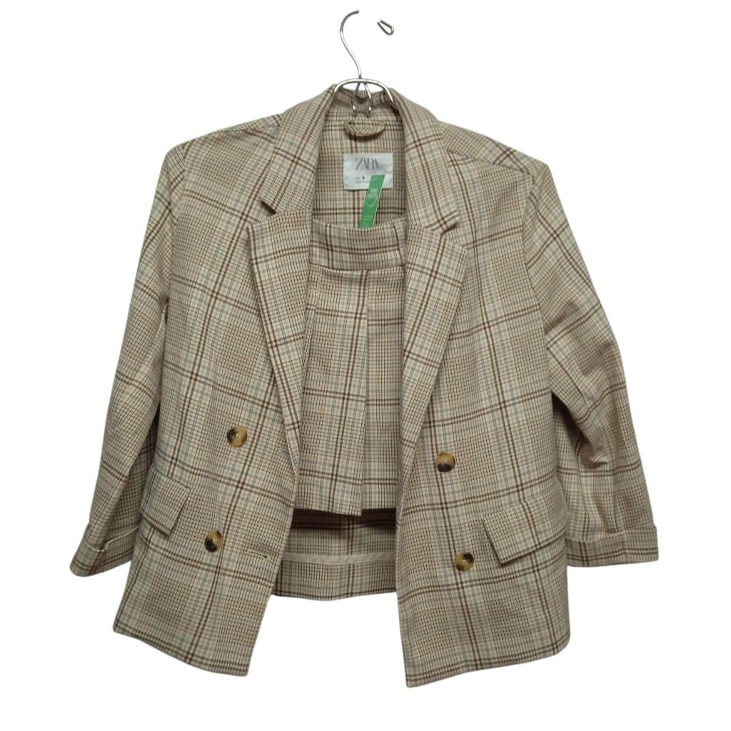 CONJUNTO CHAQUETA CUADRILLE Y       POLLERA TABLEADA ZARA T 8
