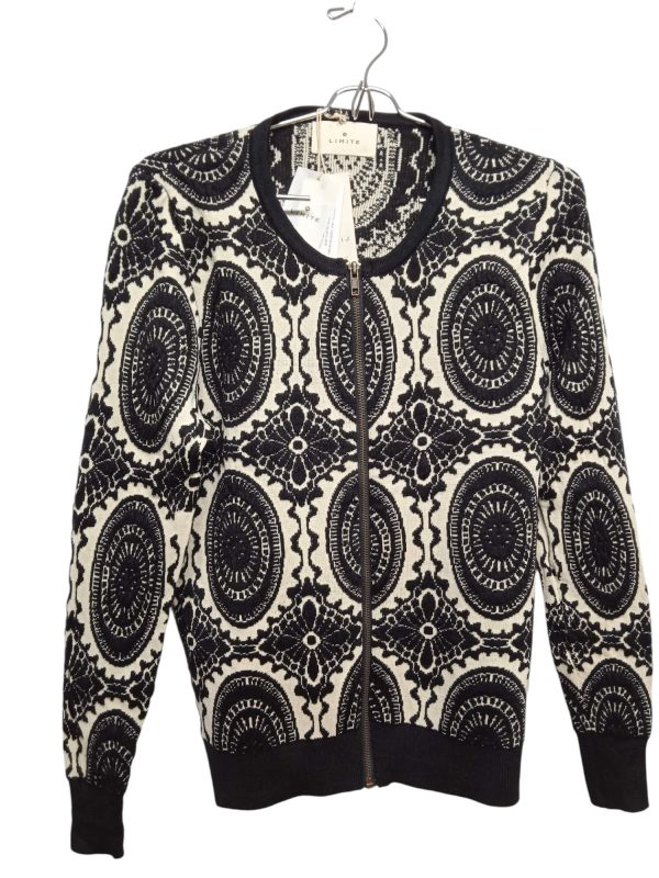 CAMPERA LANA CREMITA NEGRO FLORES CIERRE LIMITE TM AP NUEVO