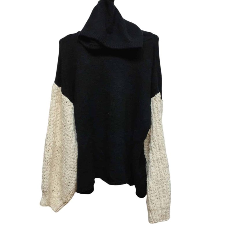 BUZO LANA NEGRO MANGHAS ANCHAS CROCHETT CREMITA TL CAPUCHA