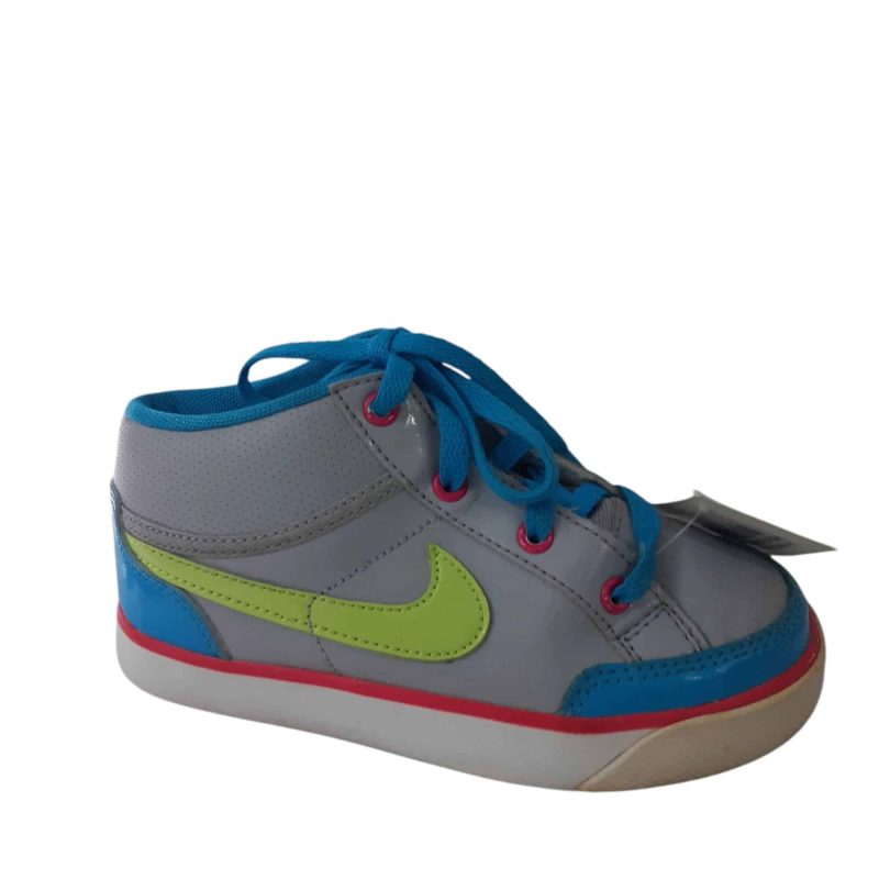 CHAMPIONES NIKE GRIS CELESTE BORDE ROJO VERDE FLUO PIPA T26 15CM