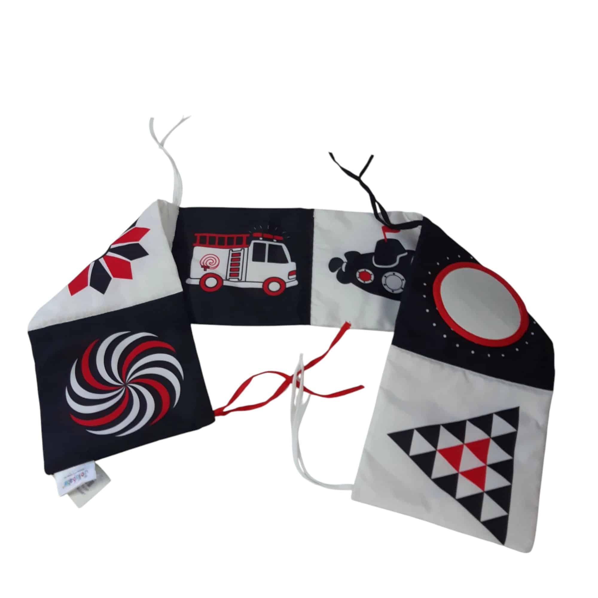 LIBRO DE TELA BCO Y NEGRO CON DETALLES ROJOS JOLLYBABY MCH PARA ATAR