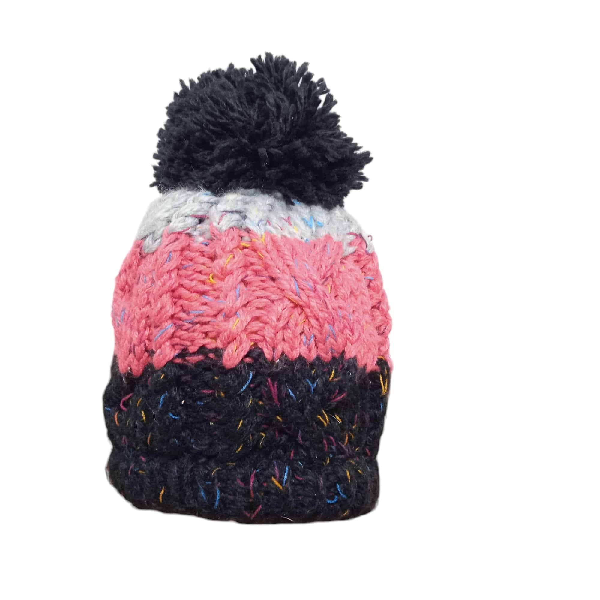 GORRO LANA GRIS ROSADO NEGRO POM POM HILOS COLORES ENG