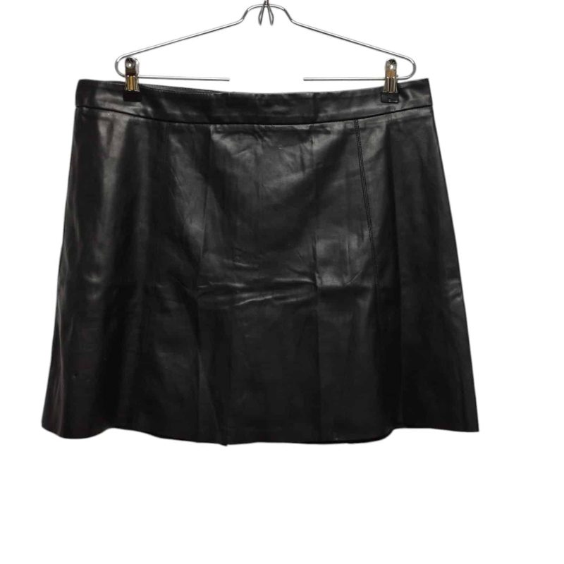 POLLERA CUERINA NEGRA LOLITA T XL DET BOTON