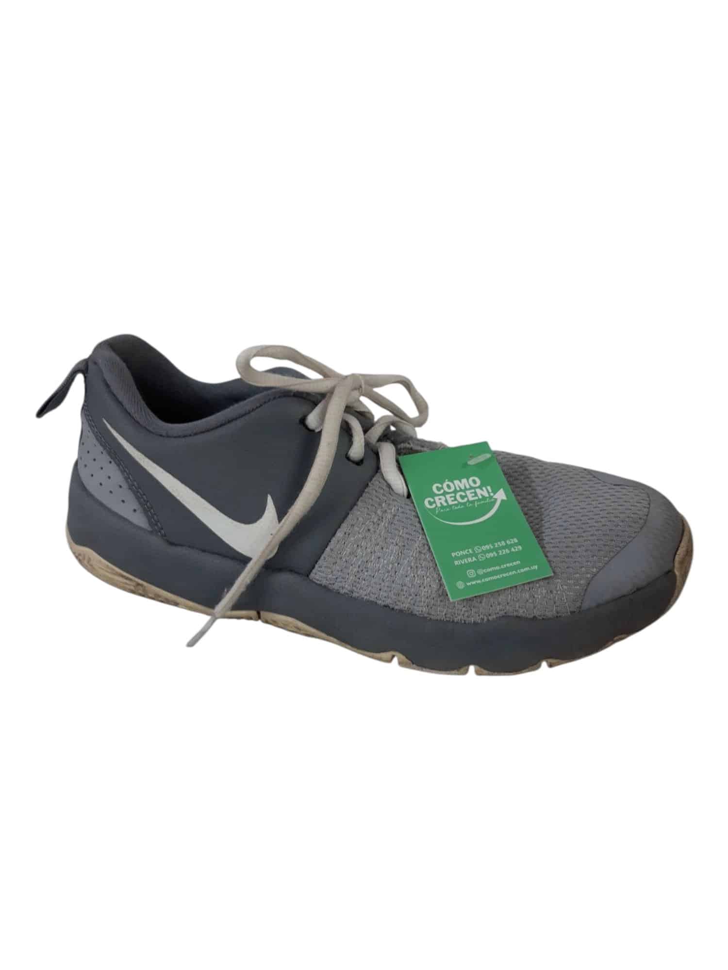 CHAMPIONES GRISES NIKE HUSTLE T35 22CM