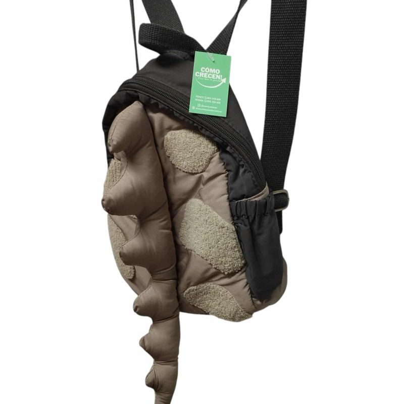 MOCHILA GRIS BEIGE CRESTA DINOSAURIO ZARA  MCH - Imagen 2