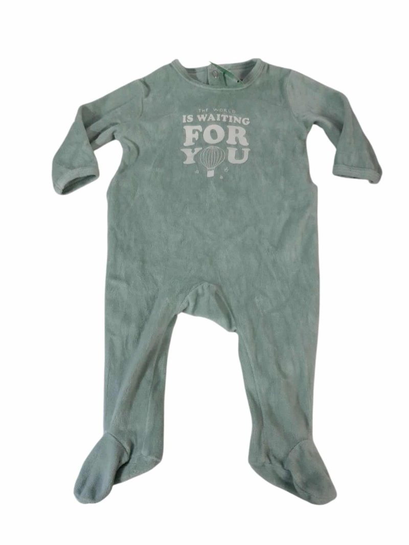PIJAMA PIEL DURAZNO VERDE THE WORLD IS WAITING FOR YOU KIABI T6M