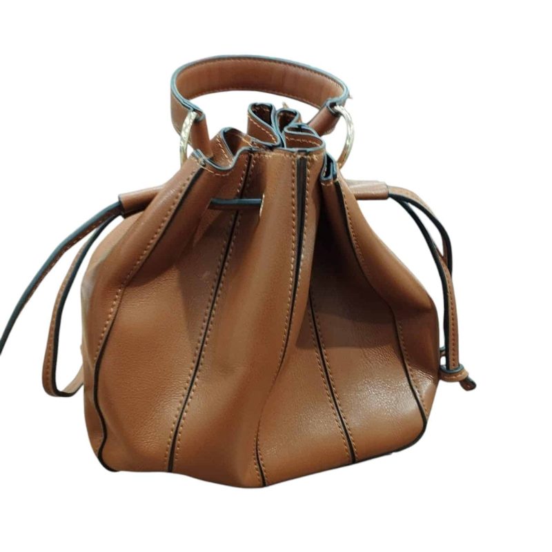 CARTERA CUERINA MARRON NEGRO ISADORA