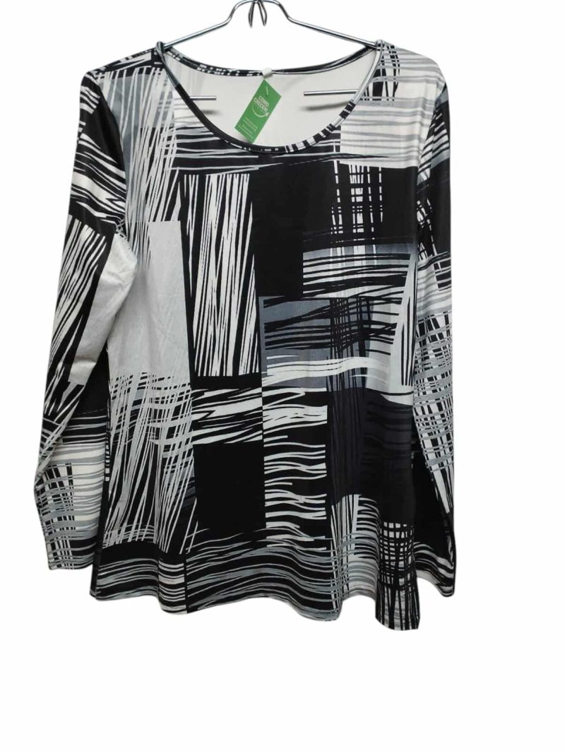 REMERA SATINADA GRIS BLANCO NEGRO TM GRANDE
