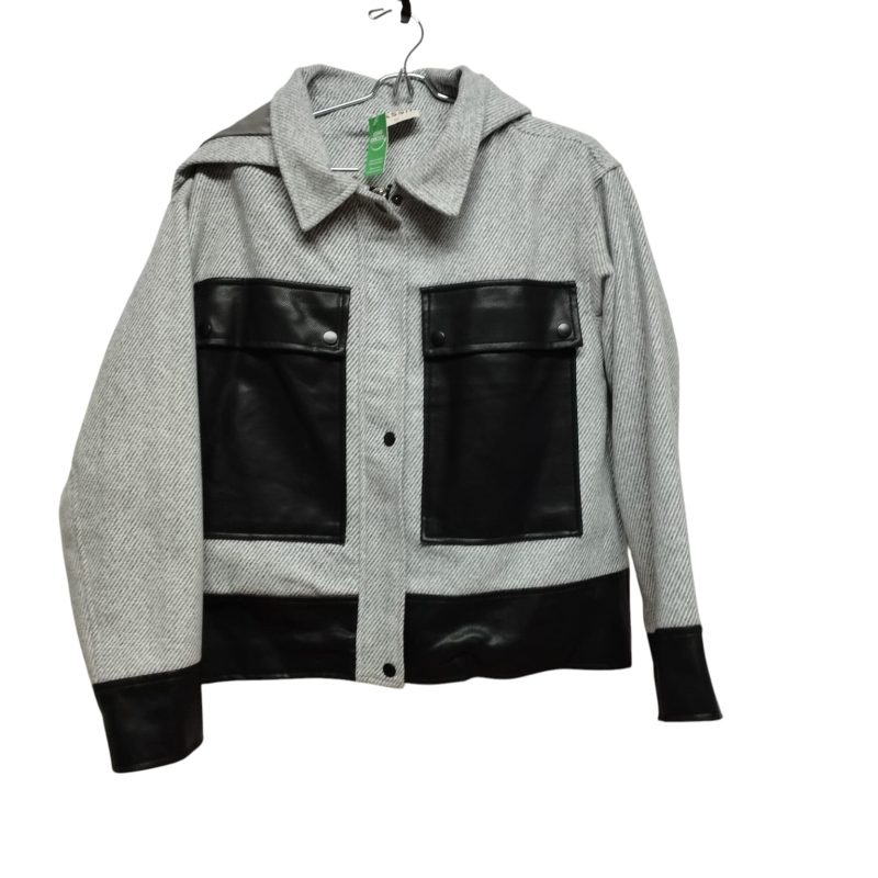 CHAQUETA PAÑO GRIS BOLSILLOS CUERINA NEGRO DANIEL CASSIN TM