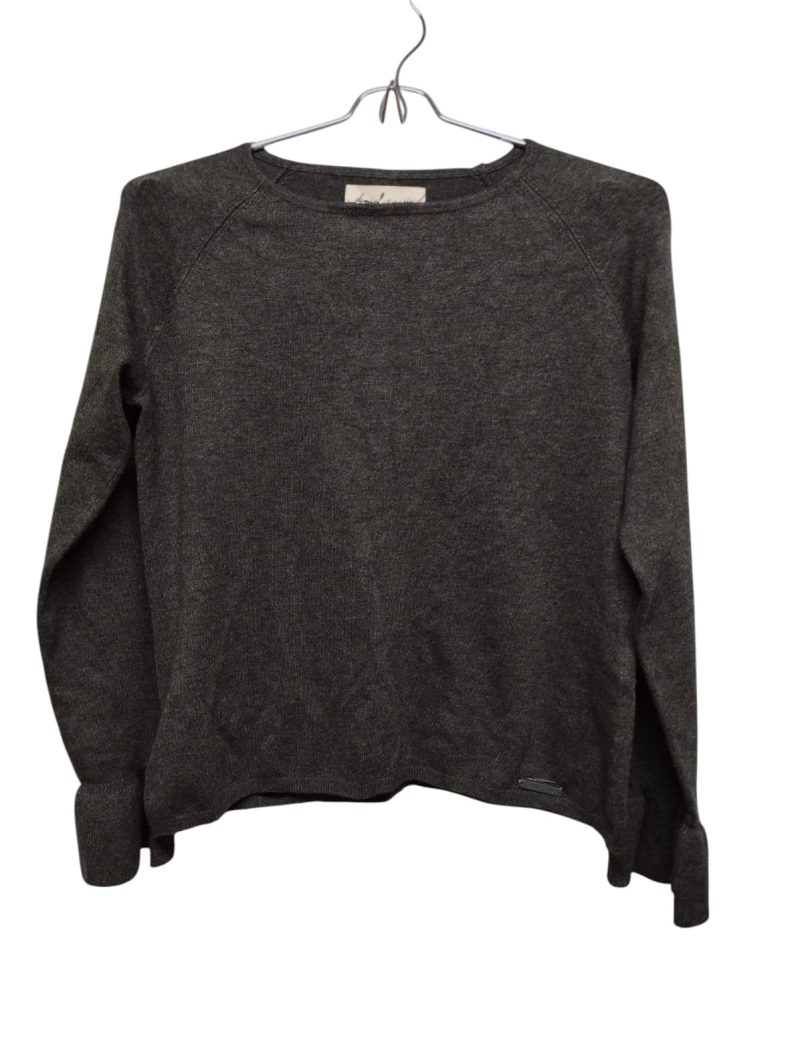 BUZO HILO GRIS BOTONES ESPALDA DANIEL CASSIN T S