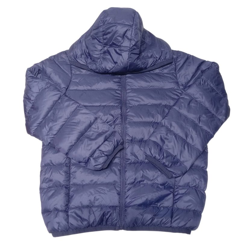 CAMPERA NYLON AZUL DICE T12 PERO ES T6/8 AP