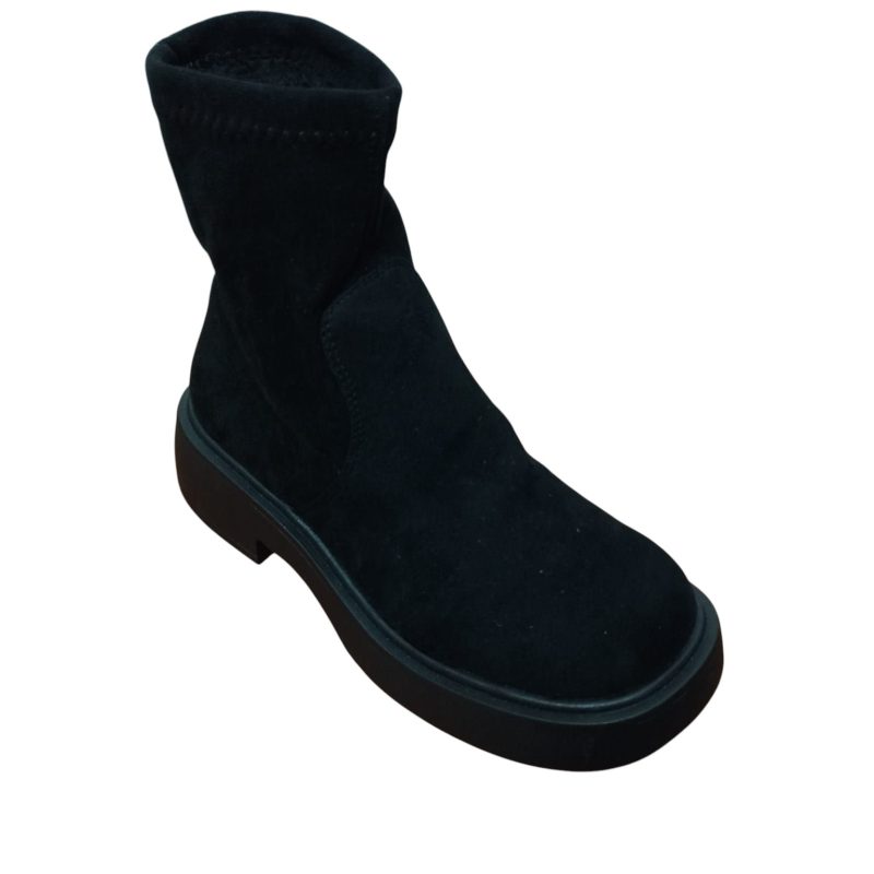 BOTAS NEGRAS TIPO MEDIA TACO 235 T37