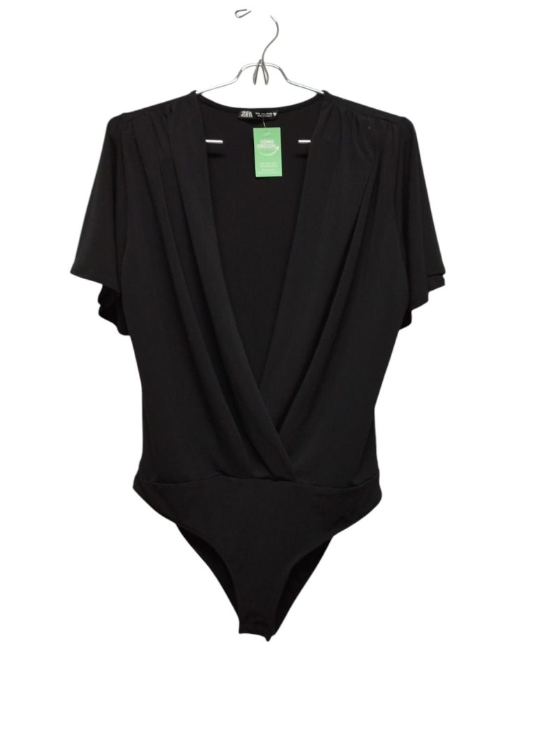 BODY NEGRO ESCOTE CRUZADO M/CORTA ZARA TL