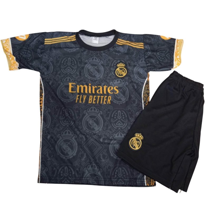CONJUNTO FUBTOL REAL MADRID VALVERDE T8