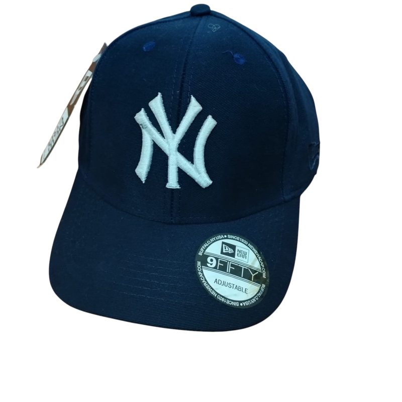 GORRO CON VICERA AZUL NY