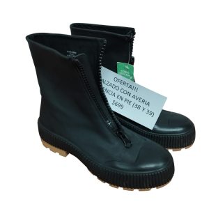 BOTAS GOMA NEGRA MARRON CIERRE ZARA 38/39 DIFERENCIA PAR