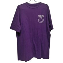 REMERA VIOLETA NIRVANA TM PQ MANCHITA
