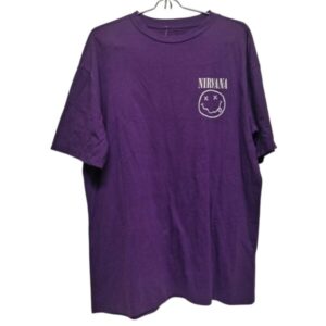 REMERA VIOLETA NIRVANA TM PQ MANCHITA