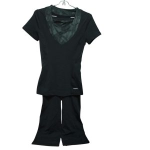 CONJUNTO REMERA Y CALZA NEGRO BORDE VERDE REEBOK T M
