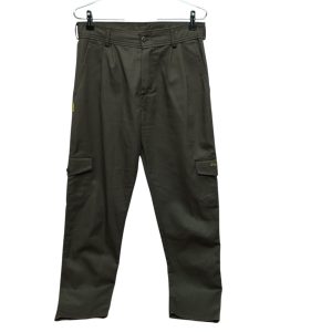 pantalon verde cargo pampero t42 falta un boton