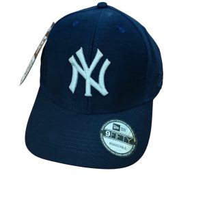 GORRO CON VICERA AZUL NY