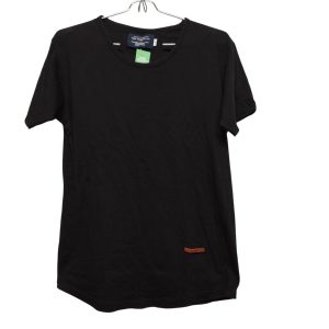 REMERA NEGRA LISA LARGA WANT TS