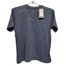 REMERA CELESTE ESCOTE V AMY&H TS NUEVA