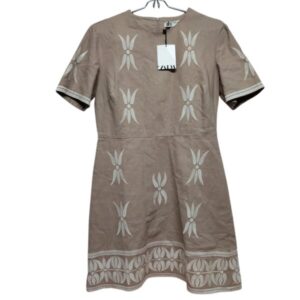 VESTIDO TELA BEIGE BCO BORDADO M CORTA ZARA TXS NUEVO