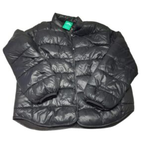CAMPERA NEGRA INFLADITA ZARA T11/12