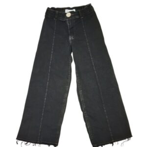 JEAN NEGRO ANCHO BOTON BLANCO ZARA T6
