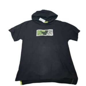 REMERA NEGRA CAPUCHA FUZARKA T11/12 NEW YORK