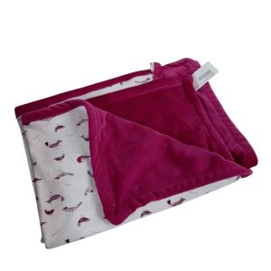 MANTA RECTANGULAR PLUSH FUXIA ALG BLANCO PAJAROS