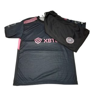 conjunto de futbol inter miami negro o rosado suarez/messi