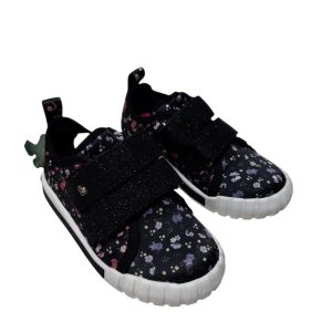 CHAMPIONES NEGROS CON FLORES T25 CON AVERIA