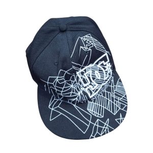 GORRO NEGRO BLANCO CON VISERA DC