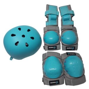 CASCO CON PROTECCIONES CELESTE SPOFINE