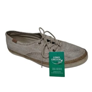 CHAMPIONES BEIGE PUNTITOS BLANCOS KEDS T37